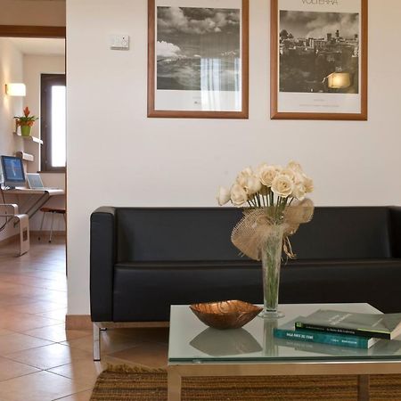 Bed & Bike Hotel Volterra Exterior photo