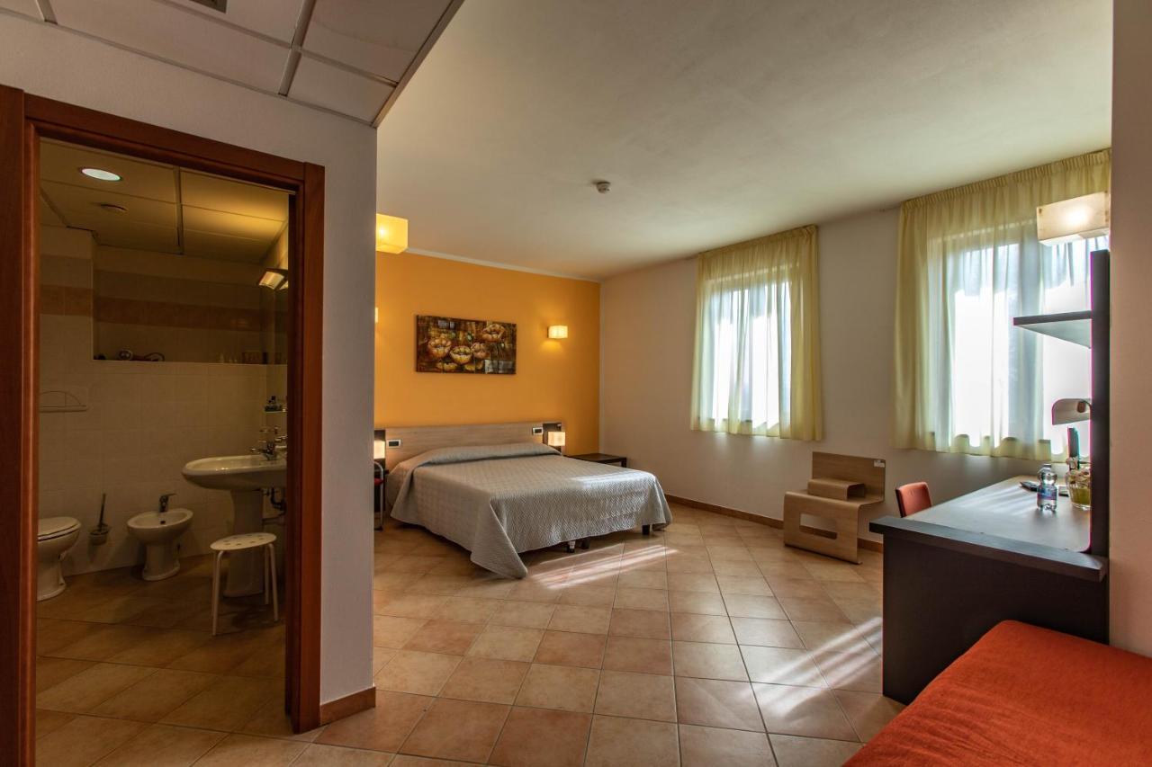 Bed & Bike Hotel Volterra Exterior photo