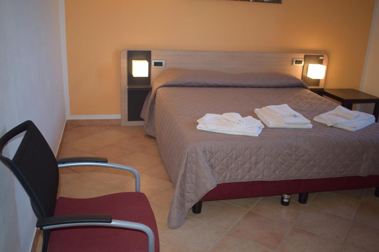 Bed & Bike Hotel Volterra Exterior photo