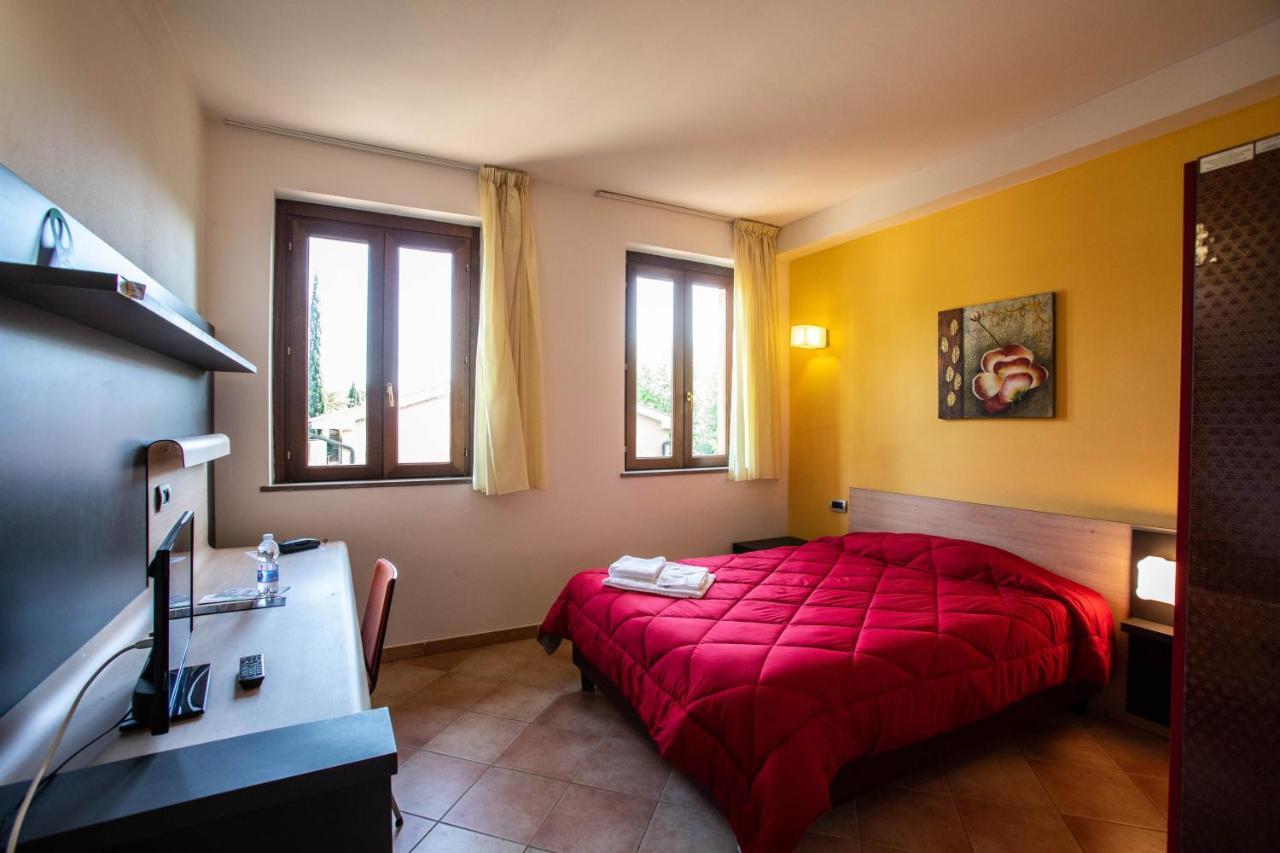 Bed & Bike Hotel Volterra Exterior photo